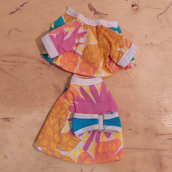 Vintage handmade Barbie outfit - Picture 2 of 2
